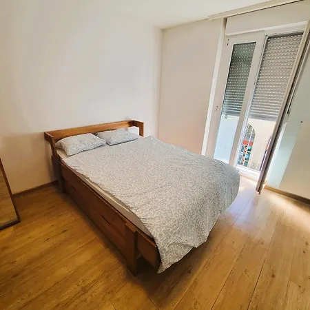 Apartment Center Downtown Next To Hb Main Train Station Neu *