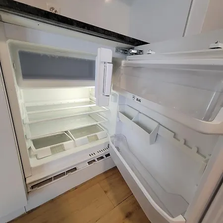 Center Downtown Next To Hb Main Train Station Neu - Self Checkin Apartman