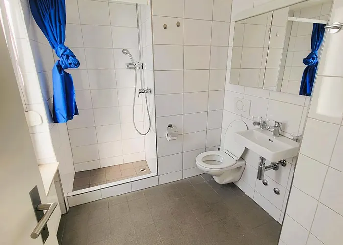 Center Downtown Next To Hb Main Train Station Neu - Self Checkin *